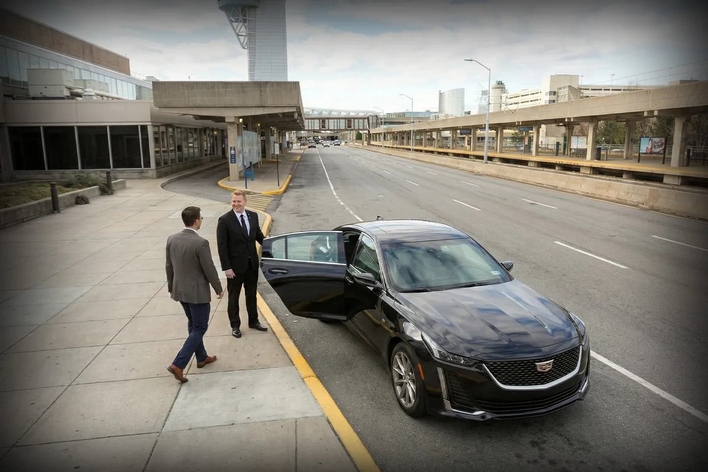 Chauffeur-driven executive car service to and from Philadelphia International PHL Airport