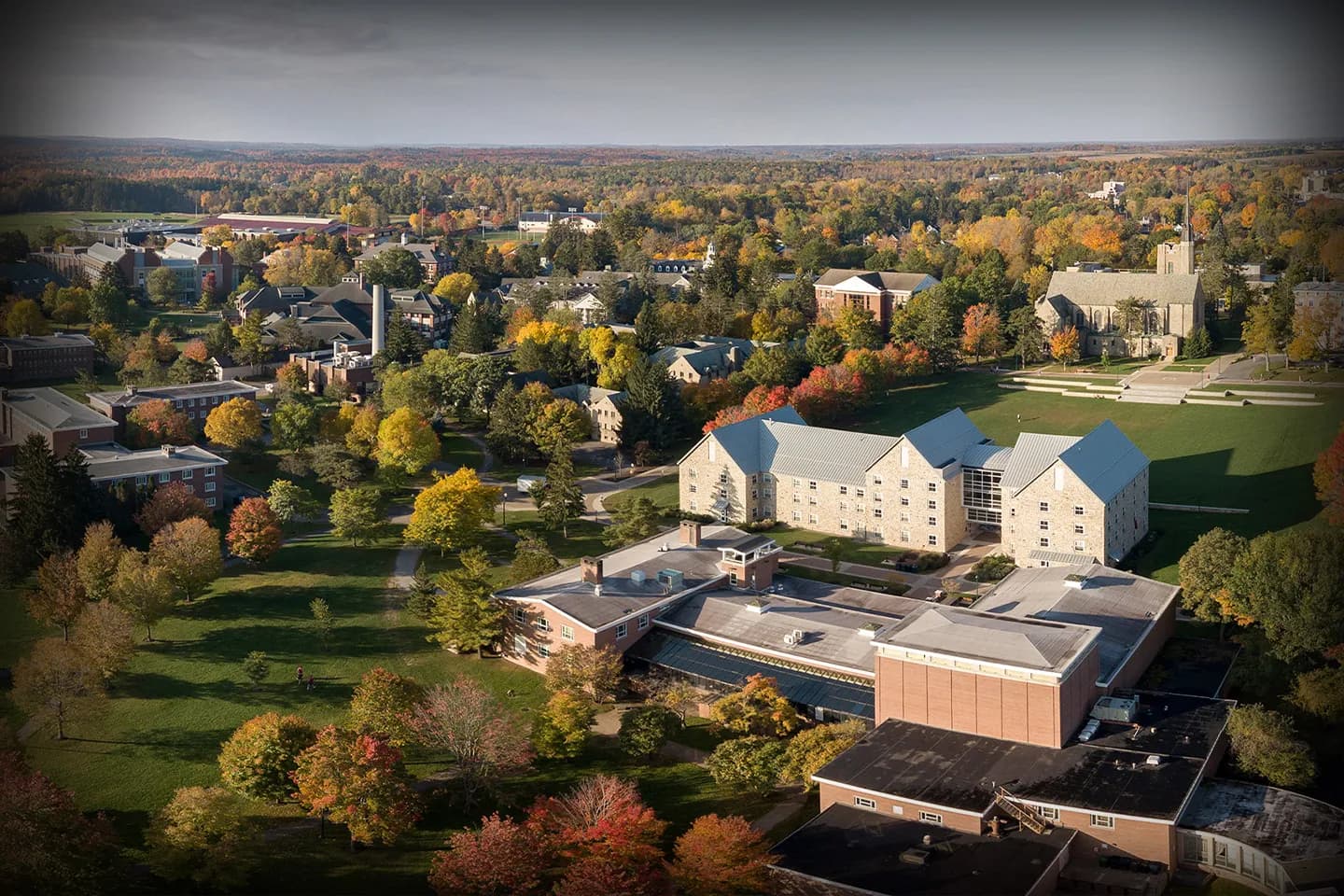 Executive SUV used for Saint Lawrence car service