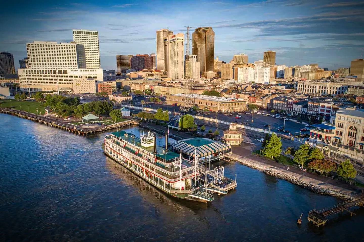 Business traveler using premium Mississippi car service with professional chauffeur