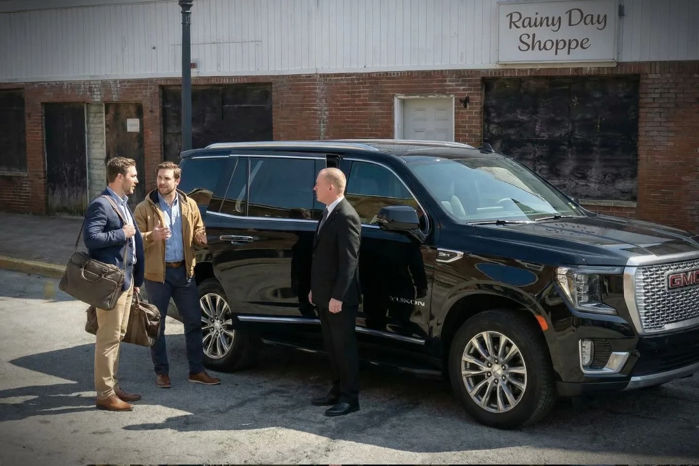 Somerset, NJ Car Service luxury sedan waiting curbside for airport pickup in Somerset NJ