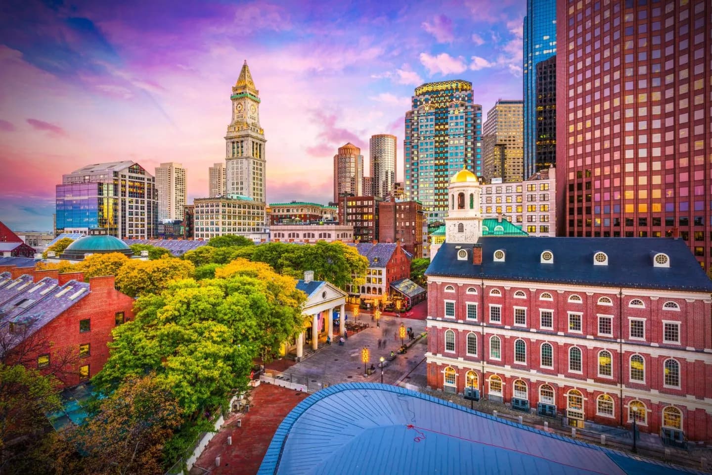 Luxury Massachusetts, MA Chauffeur Service fleet lined up for weddings and special events