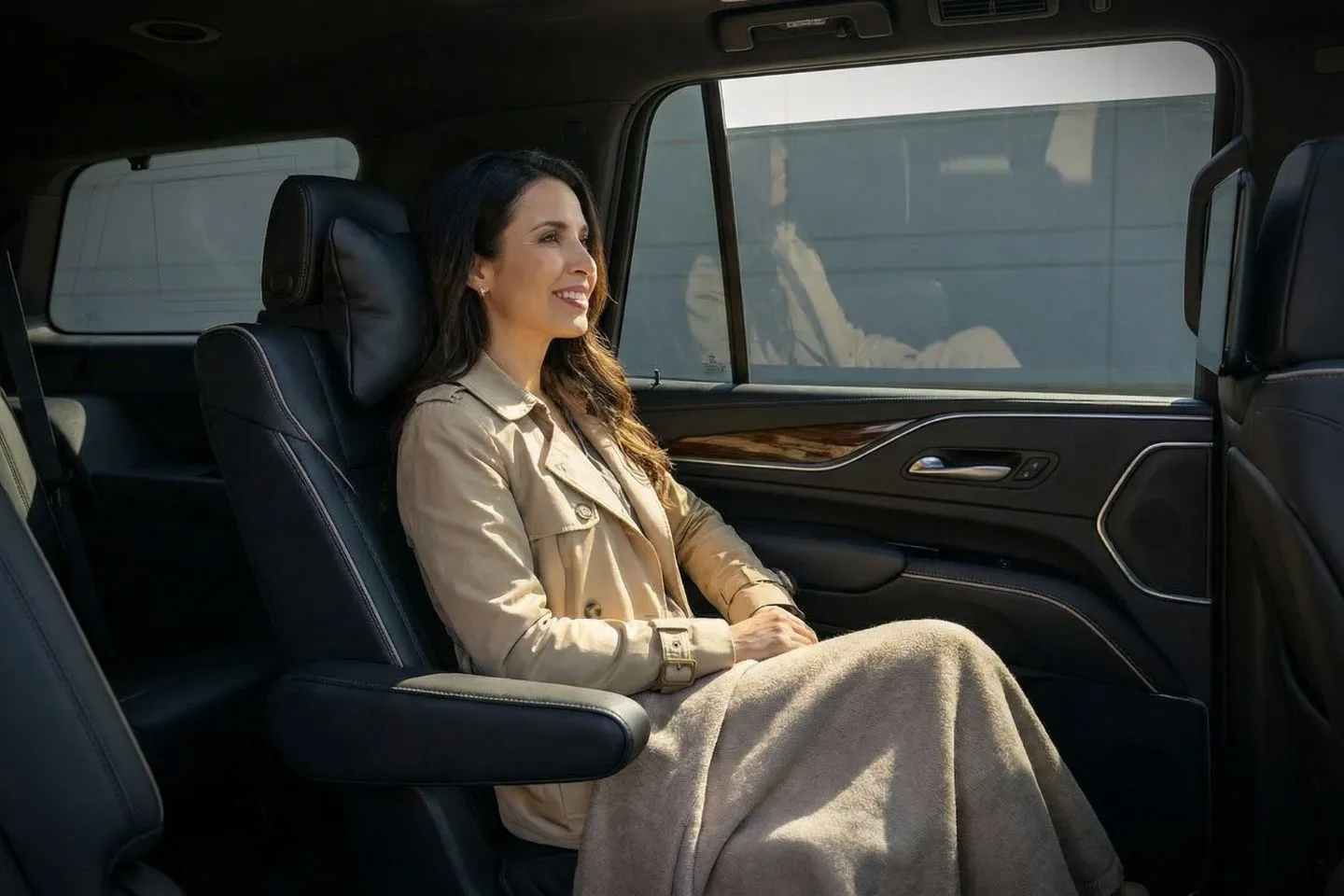 Luxury sedan from Alabama, AL Car Service parked outside downtown office building