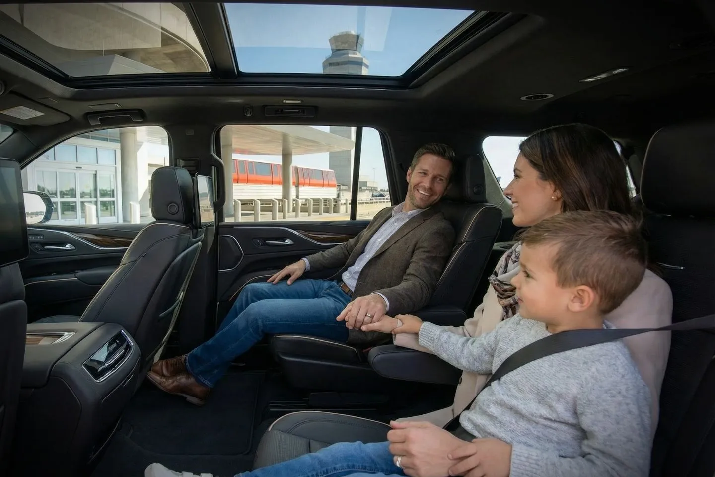 Tampa International (TPA) Car Service curbside pickup at airport Florida FL