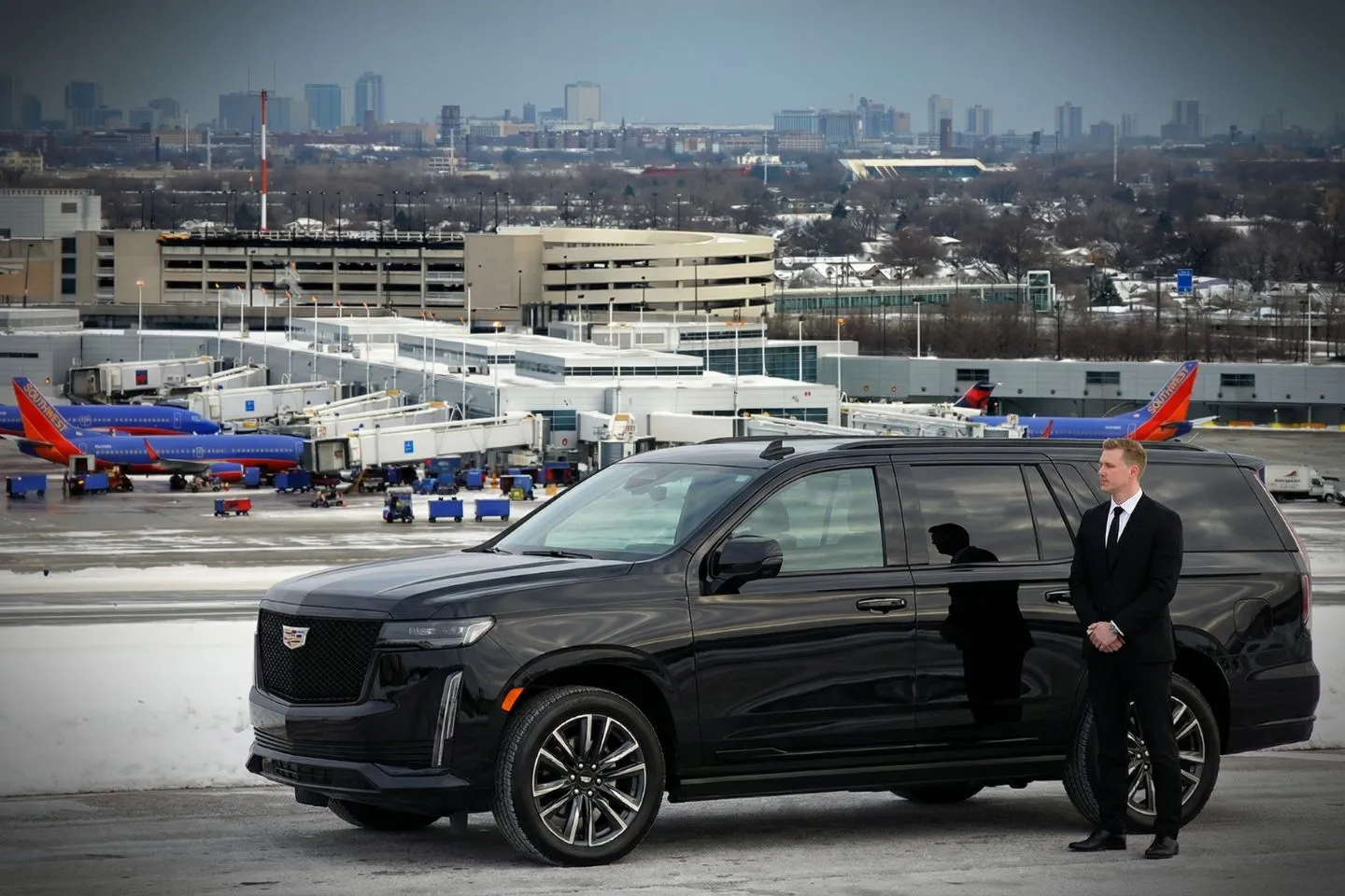 Union Limousine vehicle at MDW airport curbside in Illinois