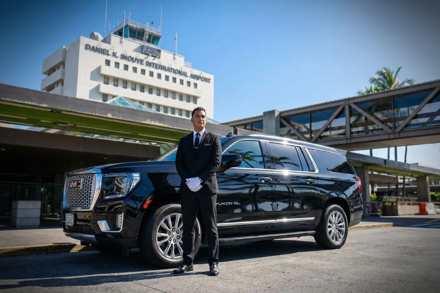 Premium SUV ready for HNL airport pickup near Waikiki Beach hotels
