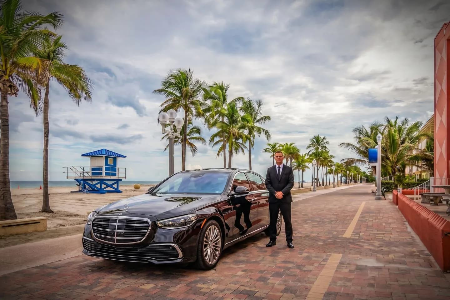 Comfortable airport transportation in Broward, FL with modern luxury vehicles and professional drivers.