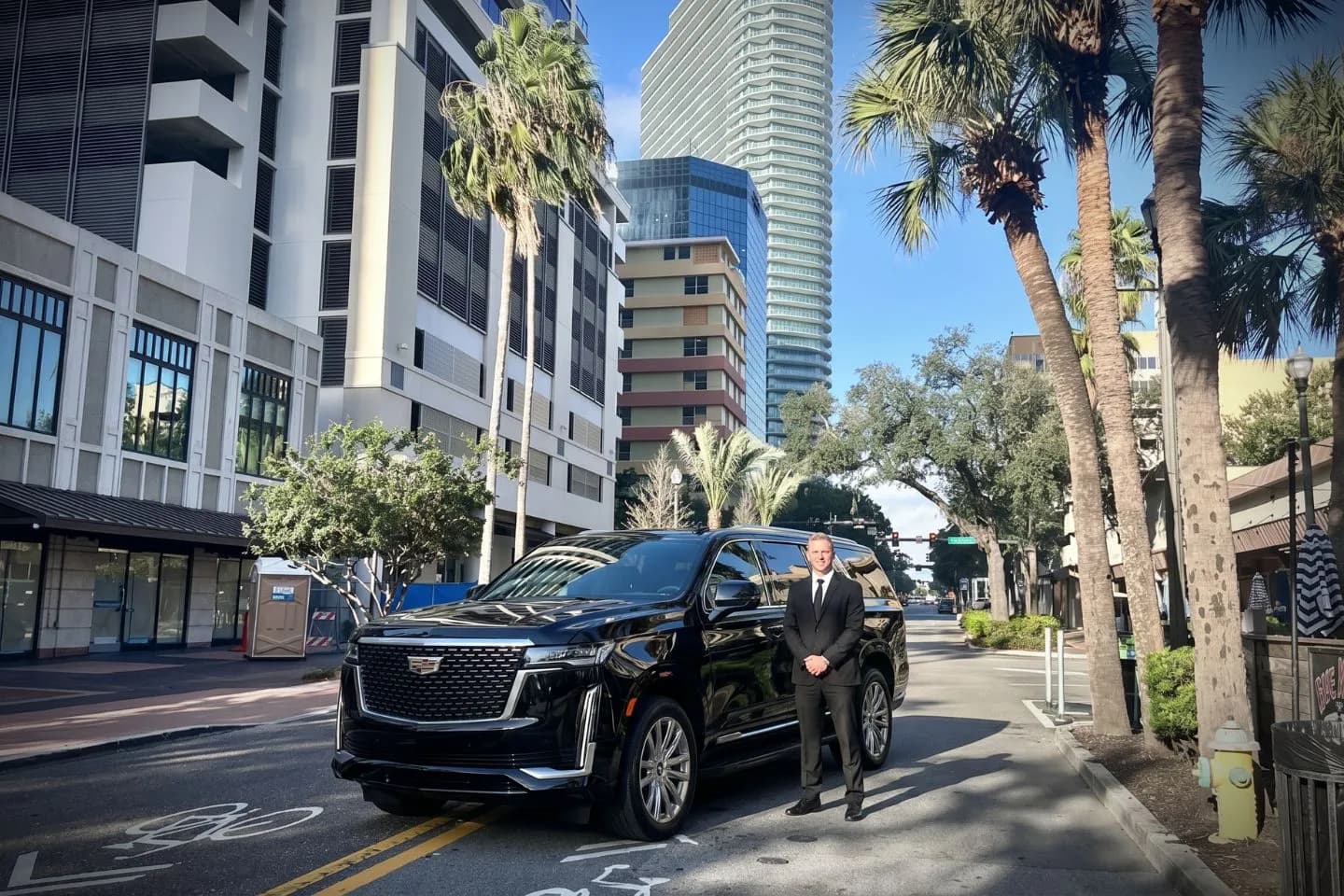 Chauffeured SUV arriving at a resort in Pinellas County, FL.