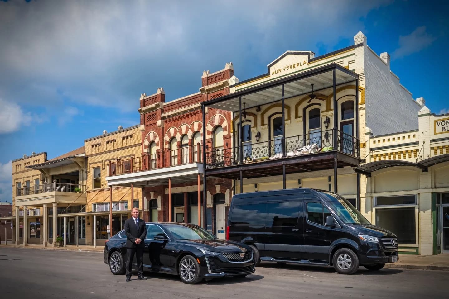 Reliable Car Service in Goliad, TX for travel transportation