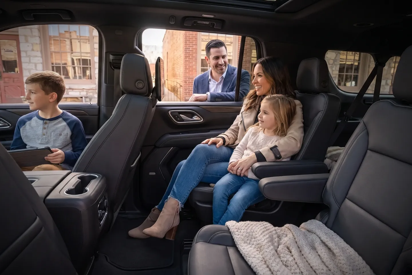 Luxury chauffeur transportation and car service in Montague, TX