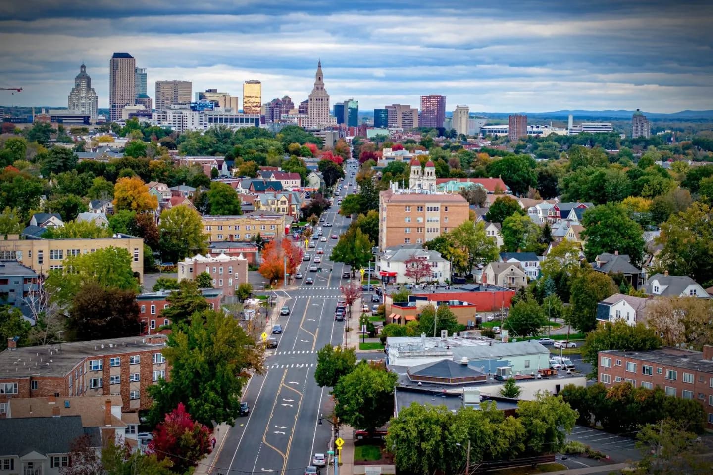 Chauffeur Service in Connecticut, CT Airport pickup luxury vehicle waiting curbside Connecticut CT Chauffeur Service service