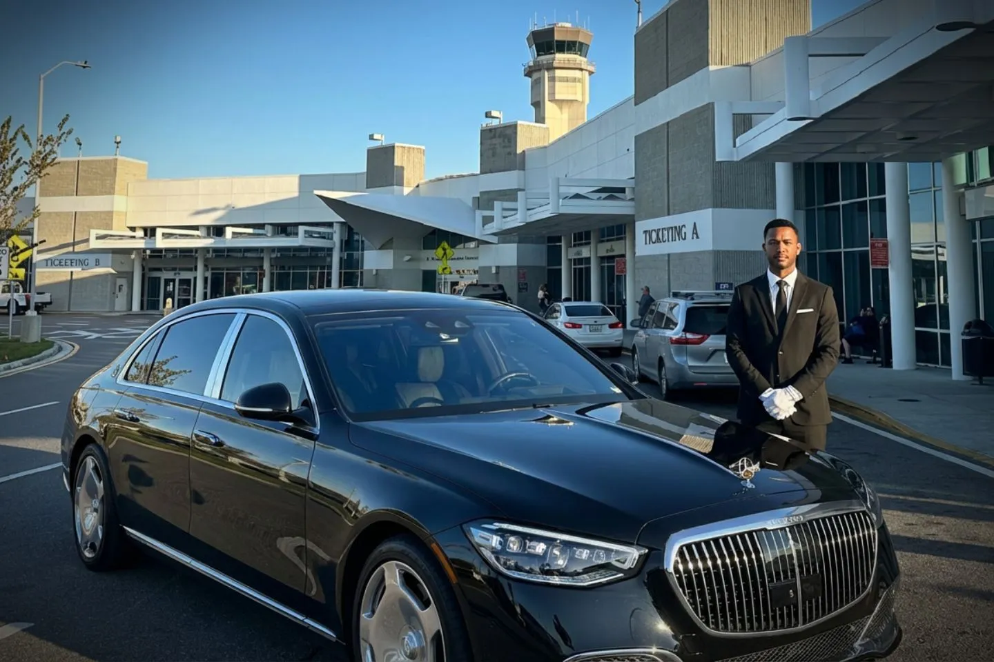 Airport Car Service in Florida, FL Airport transfer scene with reliable Florida, FL Car Service and professional driver