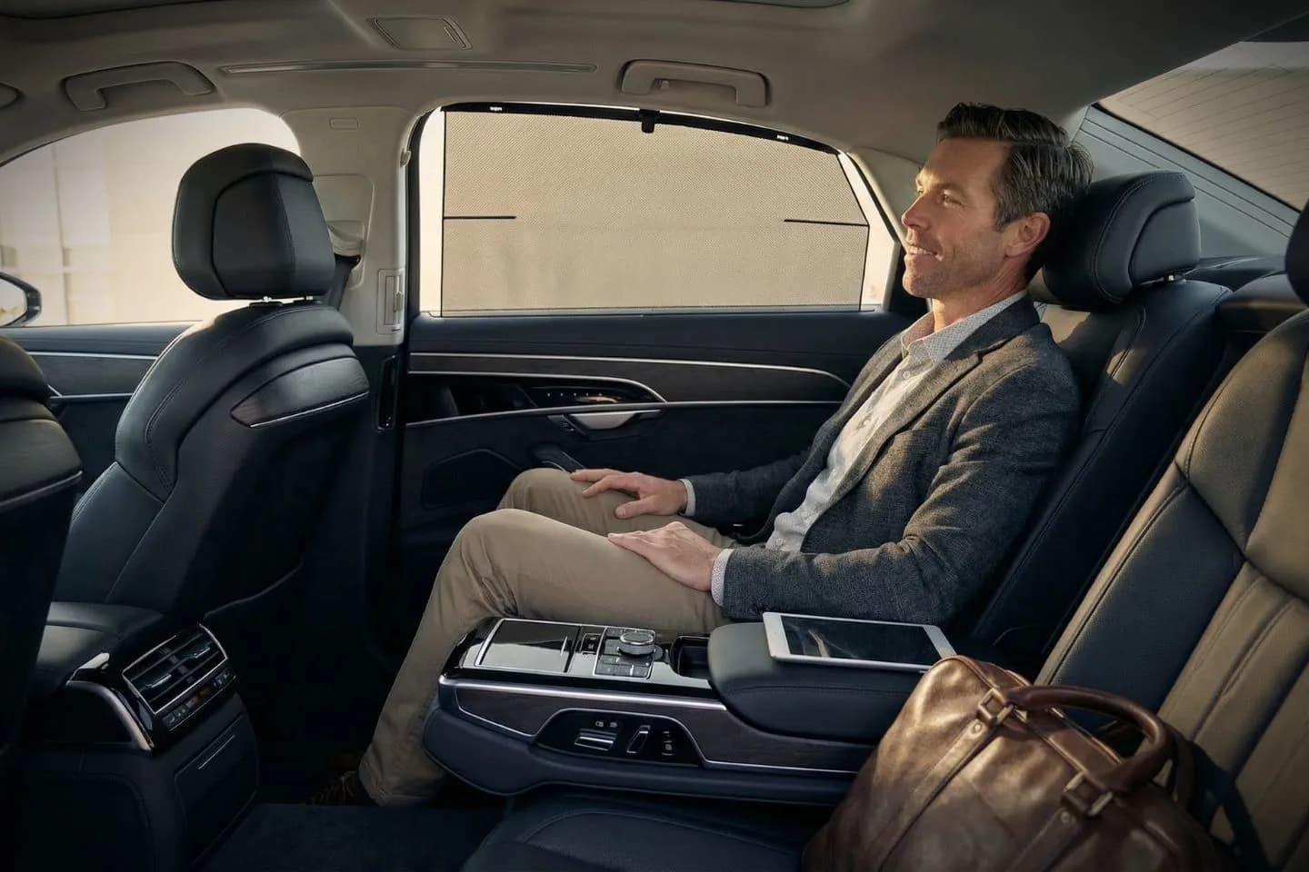 Airport Car Service in Michigan, MI Michigan MI Car Service black executive car waiting outside hotel entrance in Michigan city