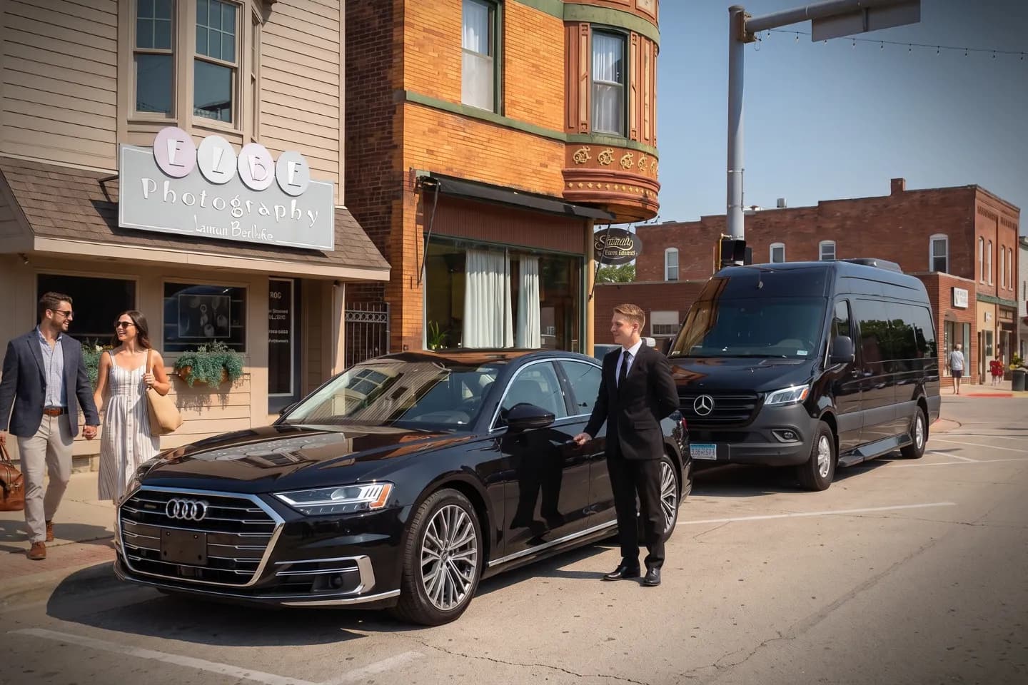 Car Service in Grundy, IL Premium airport and local car service in Grundy, IL.