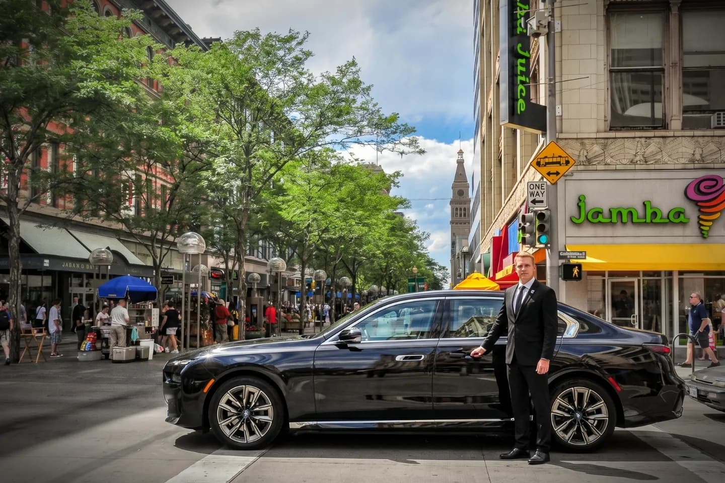 Car Service in Denver, CO Executive black car service in Denver, CO offering reliable, safe, and punctual transportation.