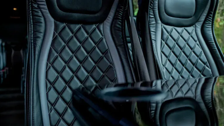 fleet-gallery-executive-coaches12-768x432