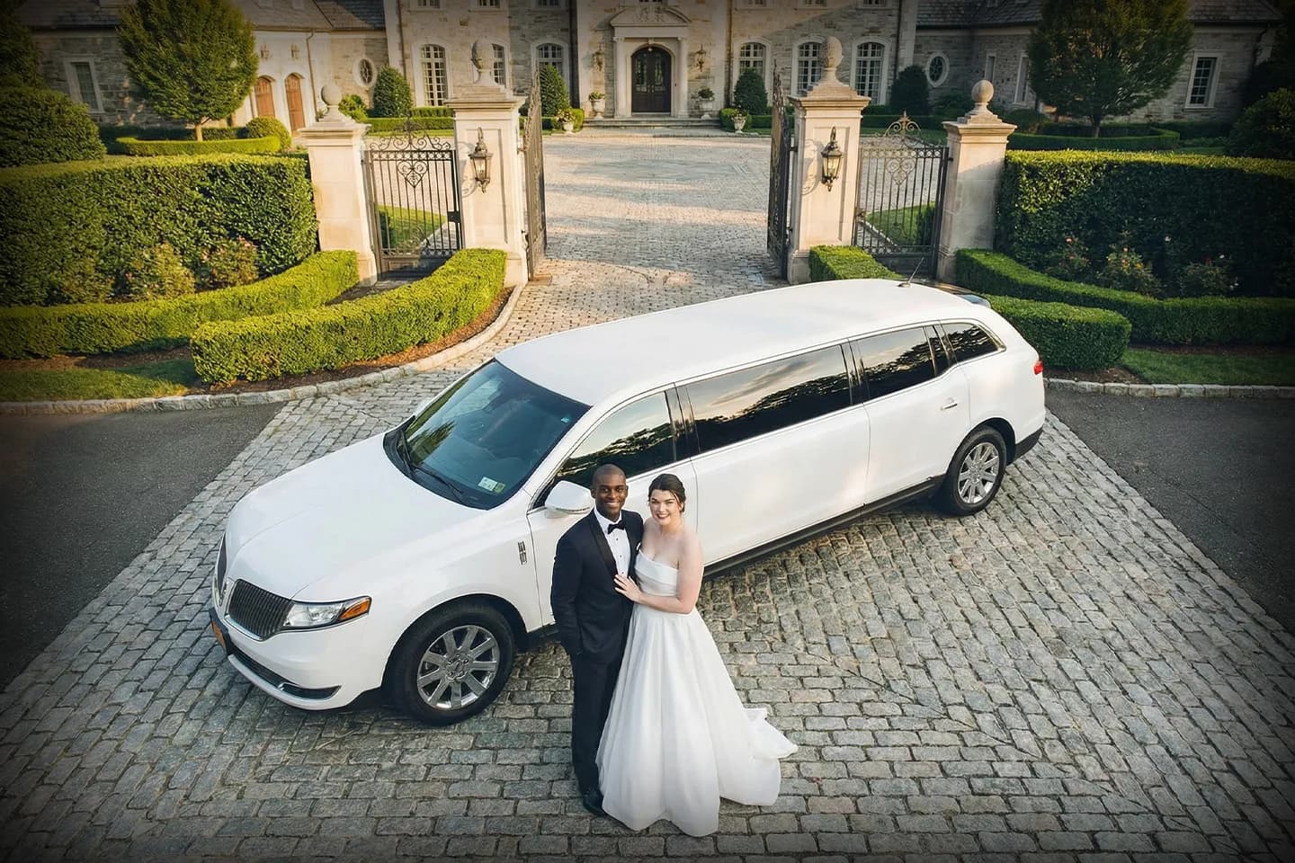 Luxury wedding limo service in Staten Island, New York with professional chauffeur