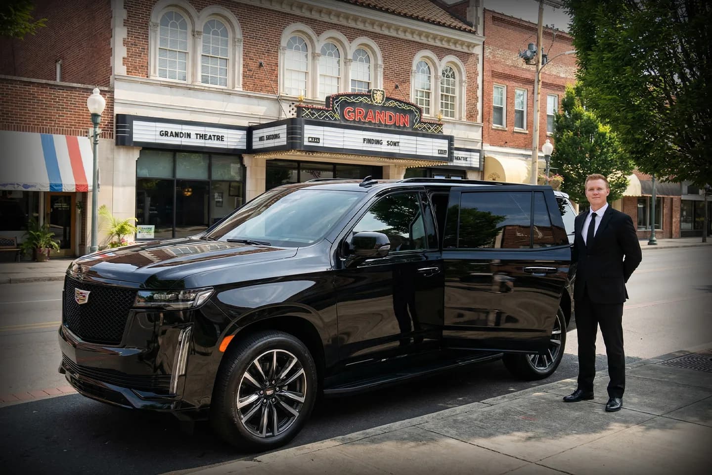 Premium limousine service in Virginia VA airport transfer service