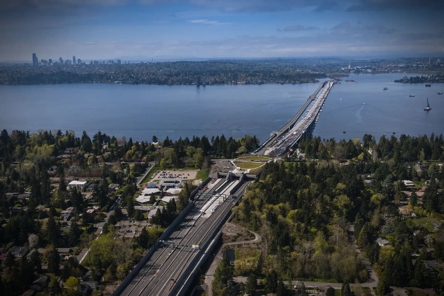 Executive transportation service in Washington WA luxury ride option