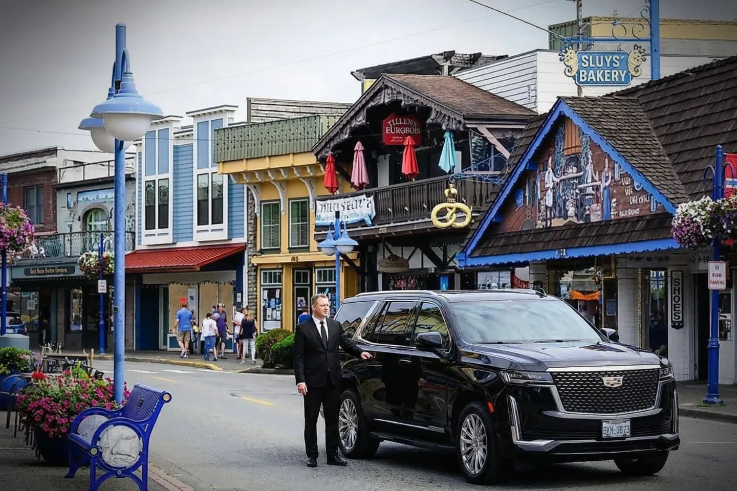 Professional chauffeur car service in Minnesota MN black car ride