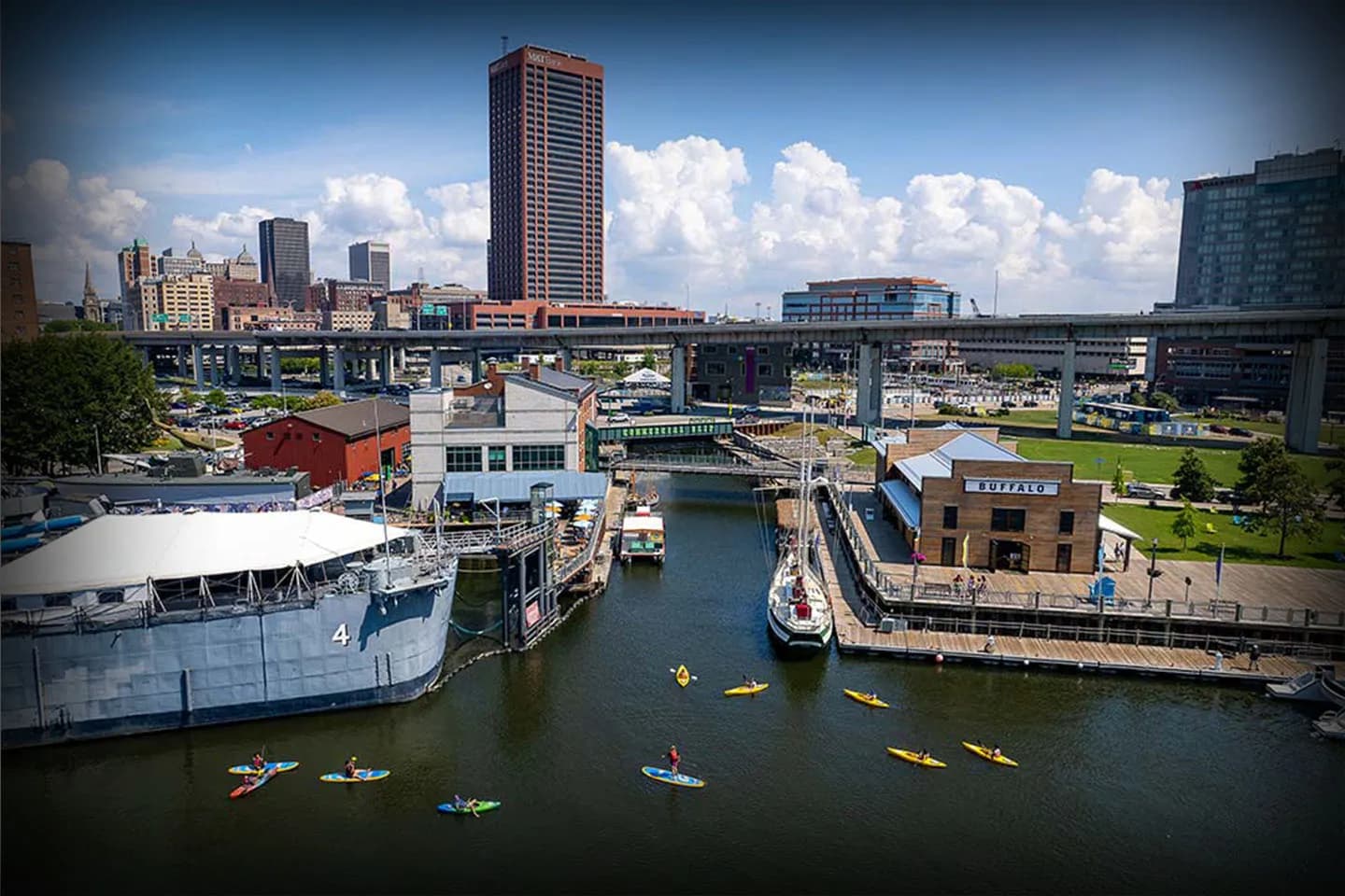 Erie, NY Chauffeur Service Erie, NY Chauffeur Service