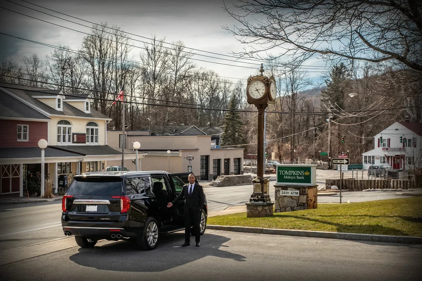 Car Service in Putnam, NY Luxury sedan used for Putnam car service transportation