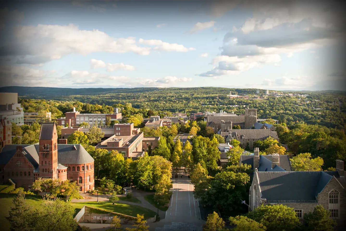 Chauffeur Service in Cayuga, NY Executive SUV used for Cayuga chauffeur transportation