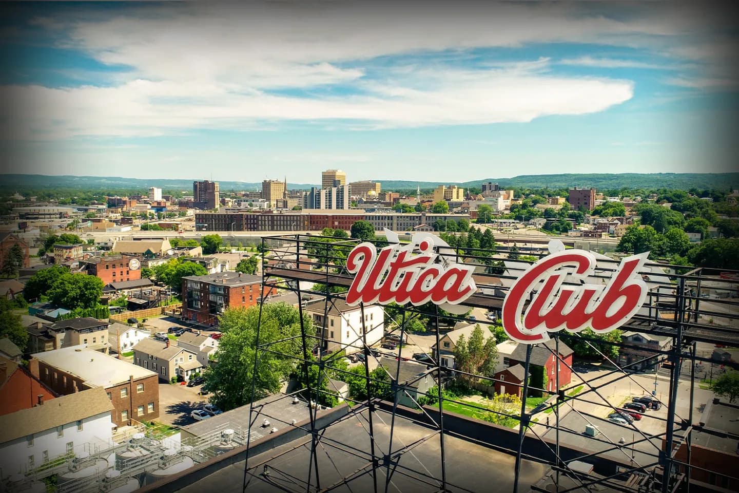 Chauffeur Service in Oneida, NY Interior of luxury vehicle used by Oneida, NY Chauffeur Service showing clean, comfortable seating
